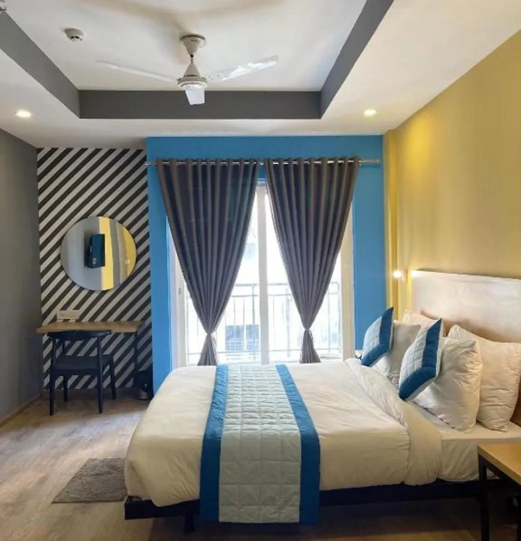 The Roseman Hotel & Suites Delhi  3*, Delhi (National Capital Territory of India)
